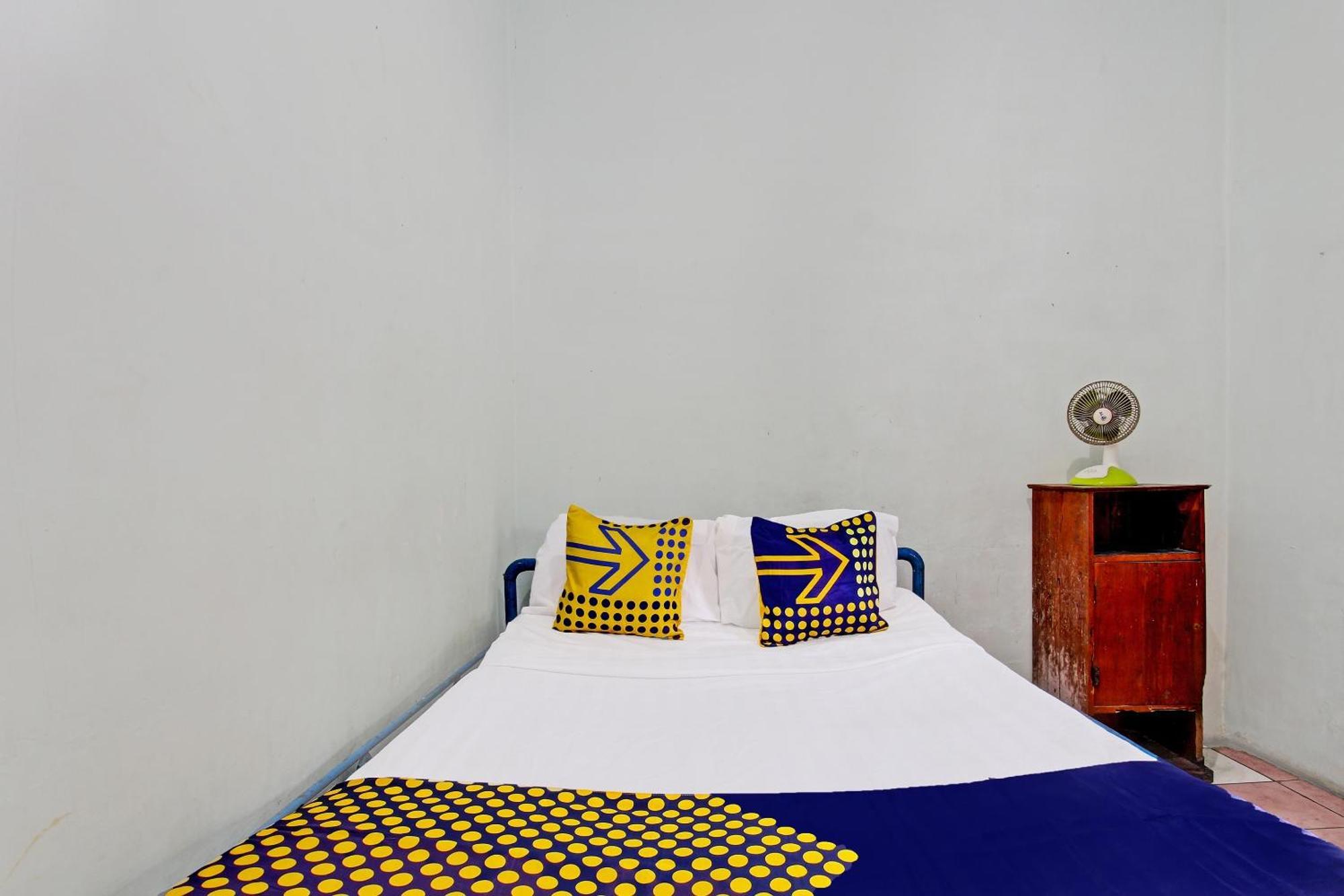 Spot On 92336 Hotel Sukowati Surakarta  Exterior photo