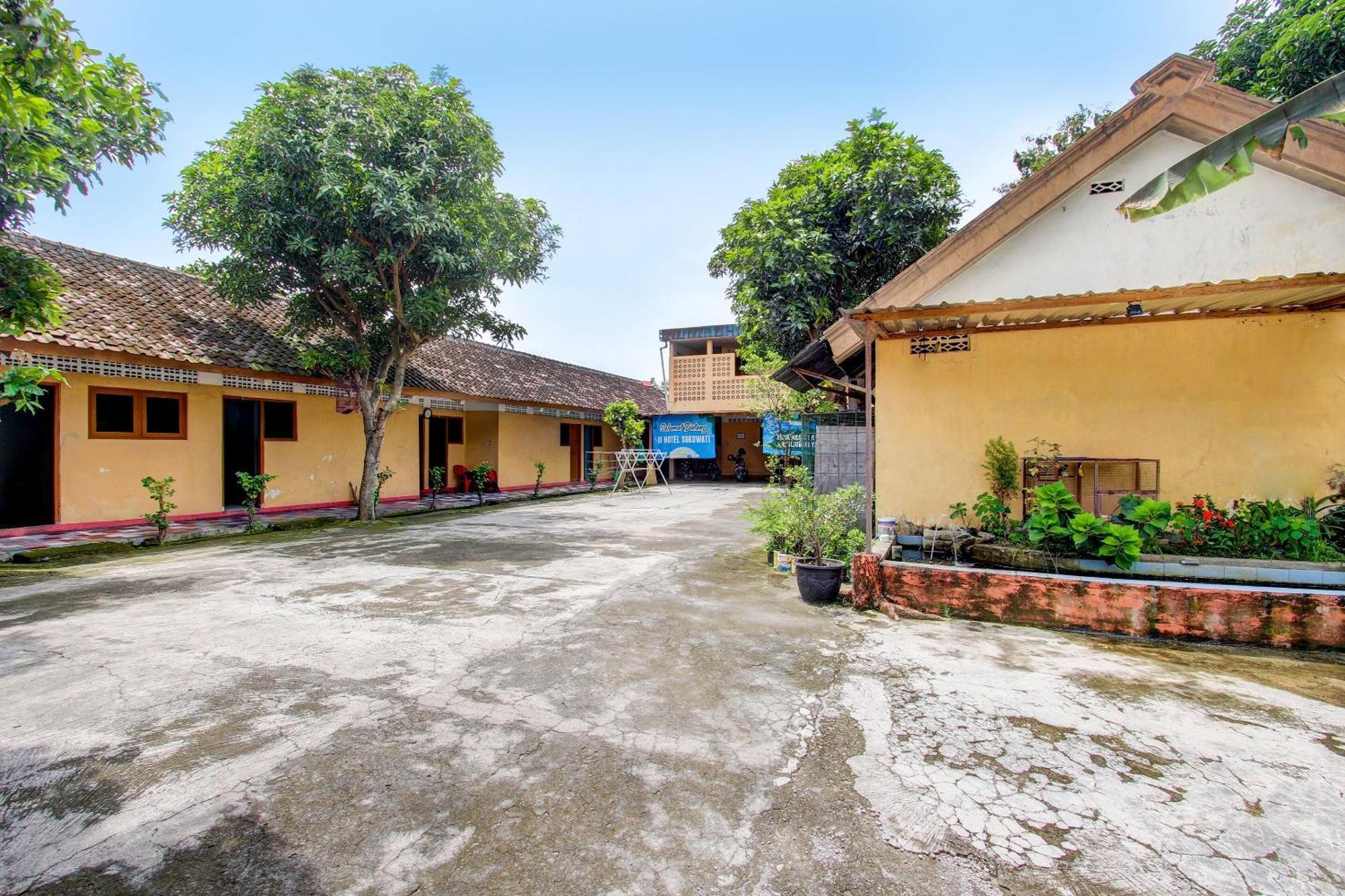 Spot On 92336 Hotel Sukowati Surakarta  Exterior photo